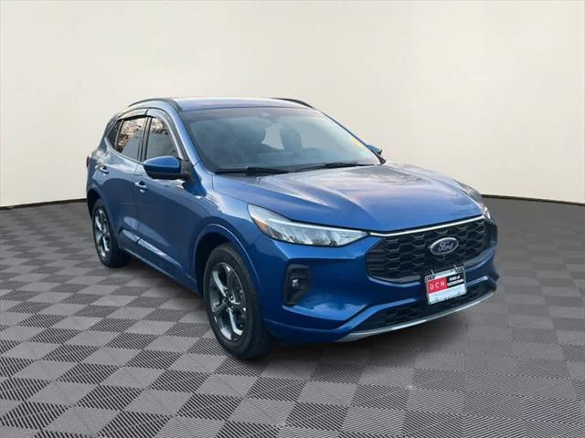 2023 ford escape st-line select
