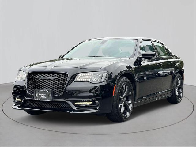 2023 chrysler 300 touring l