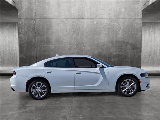 2022 dodge charger sxt