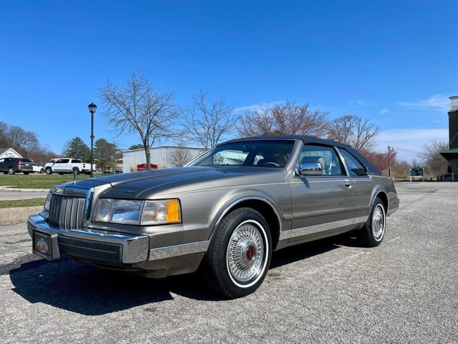1987 lincoln mark vii in hilton, new york