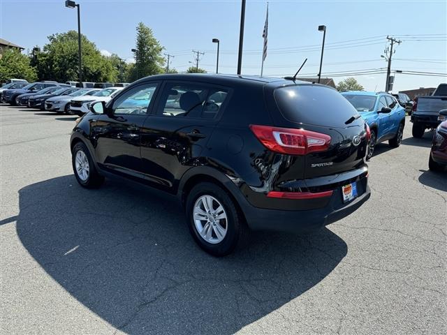2011 kia sportage lx