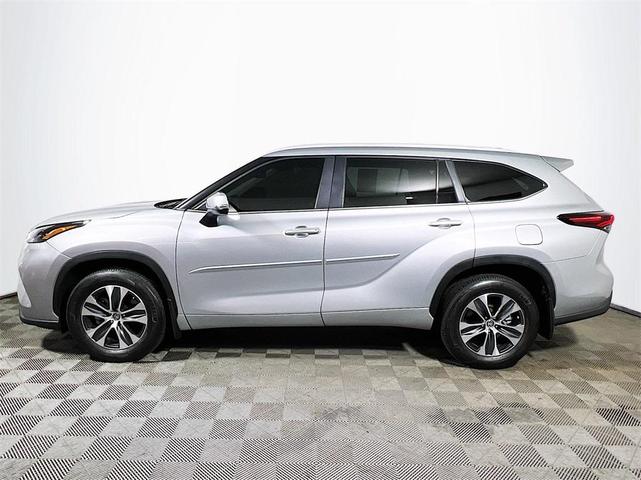 2024 toyota highlander xle