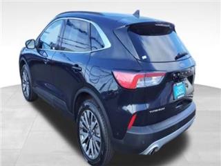 2021 Ford Escape titanium