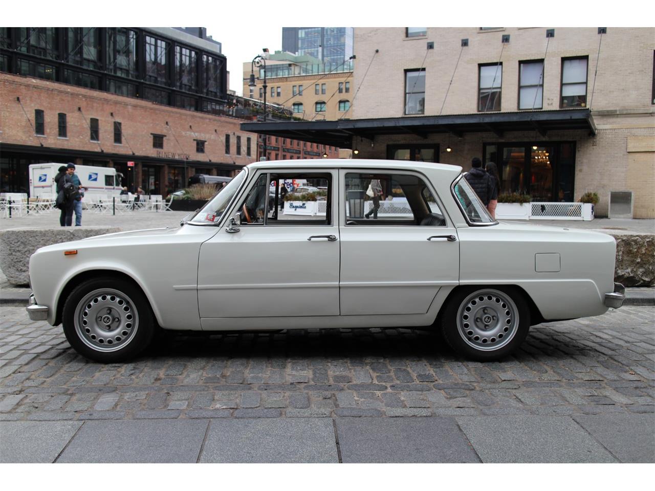 1971 alfa romeo giulia super 1300