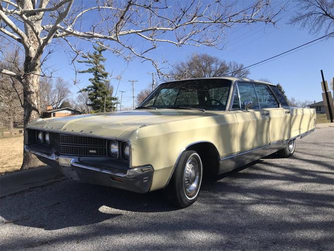 1968 chrysler new yorker in bennington, vermont