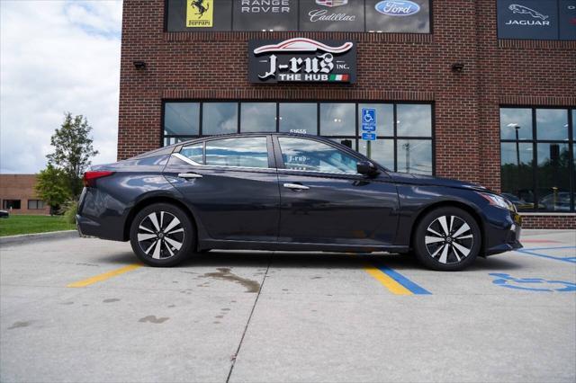 2021 nissan altima 2.5 sv