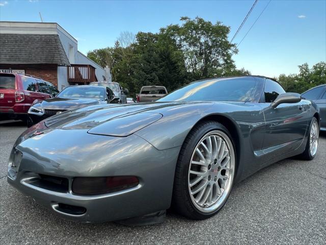 2004 chevrolet corvette base