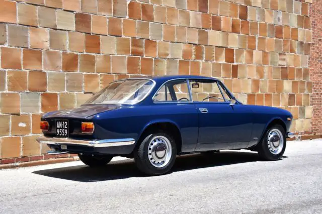 1969 alfa-romeo gt 1300 junior - 55,289 miles - dutch blue / grey