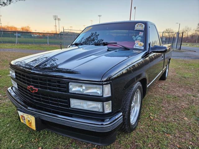1990 chevrolet pickup truck base