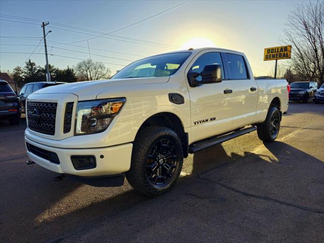 2019 nissan titan xd sv