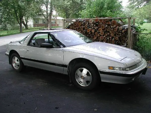 1990 buick reatta classic collectible!