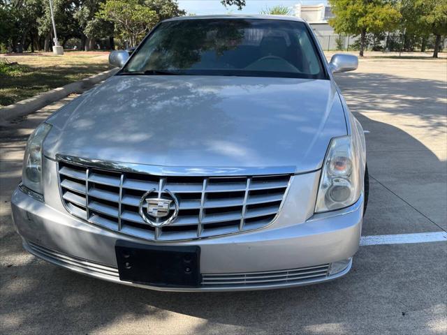 2010 cadillac dts base