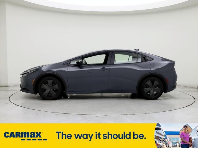 2023 toyota prius le