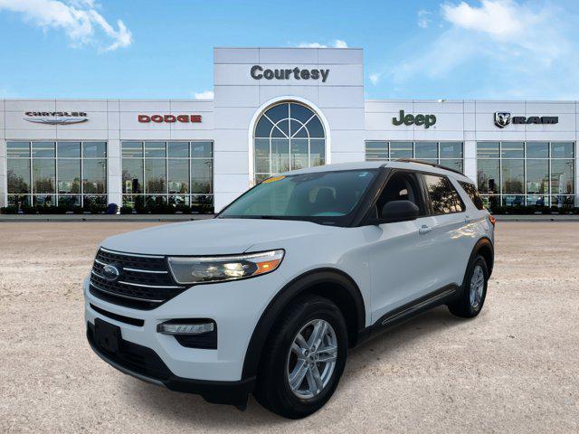 2023 ford explorer xlt
