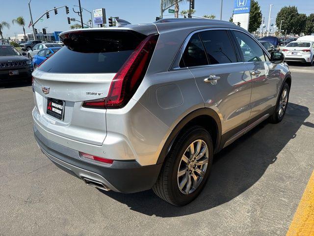2022 cadillac xt4 premium luxury