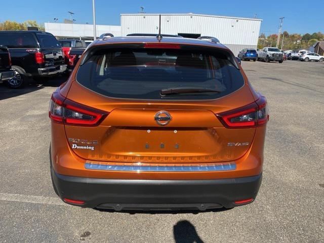2022 nissan rogue sport sv
