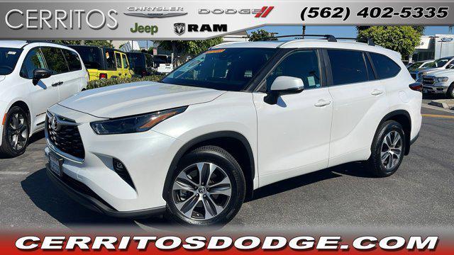 2023 toyota highlander xle
