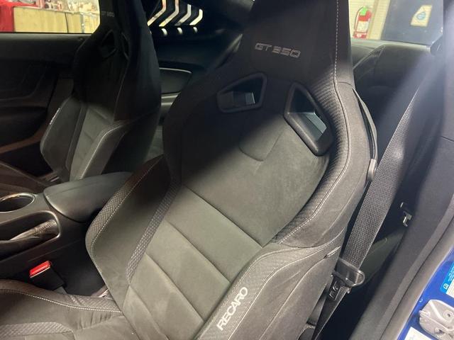 2017 ford shelby gt350 base
