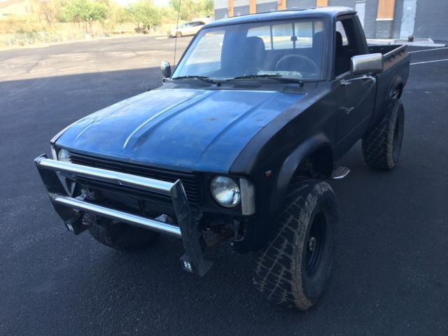 hi-lux short bed pickup truck 5 speed 2.5" lift 33" rust free arizona survivor
