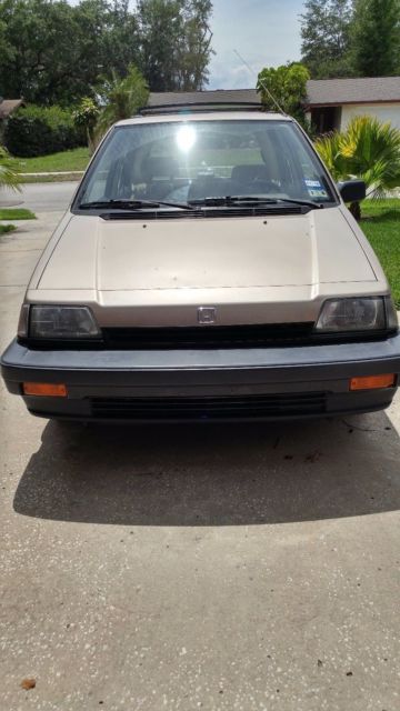 1986 honda civic wagon with 146,200 original miles! clean title! 5 speed!