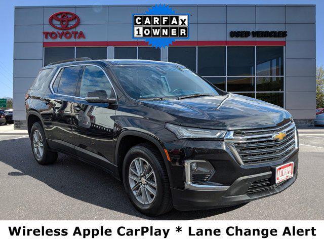 2022 chevrolet traverse lt leather