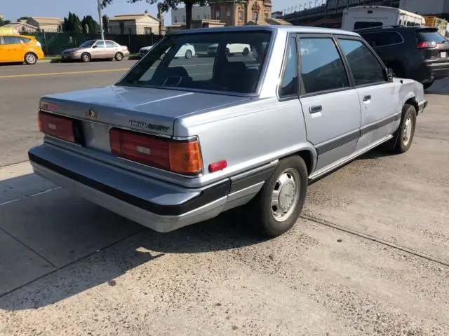 1985 toyota camry le collectors