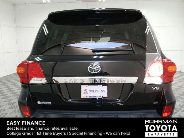 2013 toyota land cruiser v8