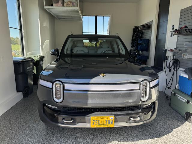 2023 rivian r1t adventure dual-motor large package