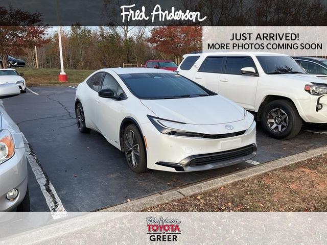 2023 toyota prius four