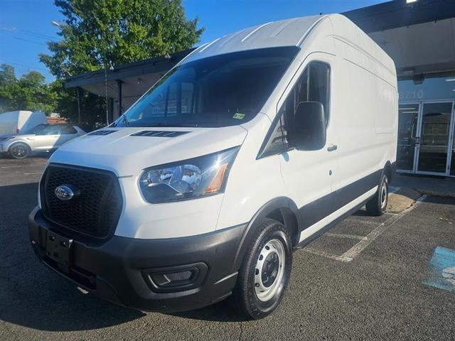2023 ford transit-250 base