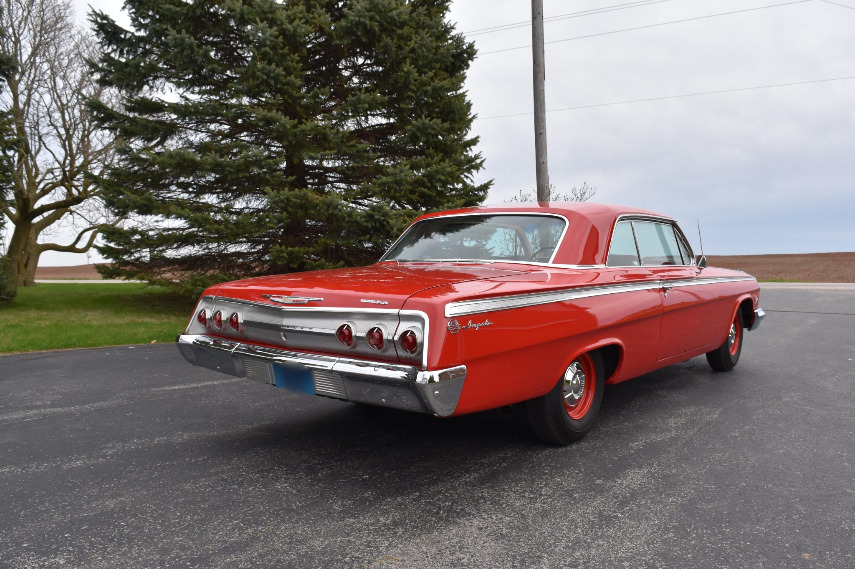 1962 chevrolet impala sport coupe 4-speed