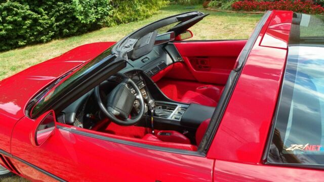 1990 corvette zr-1 "king of the hill"