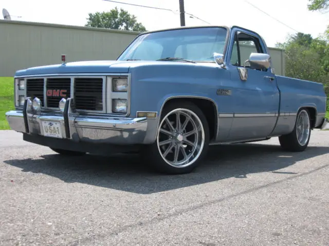 gmc sierra classic,short bed, lowered, 20in wheels, patina, no reserve!