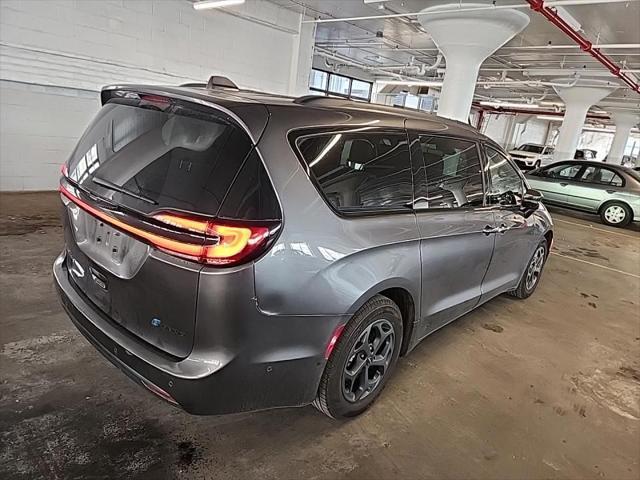 2021 chrysler pacifica hybrid touring l