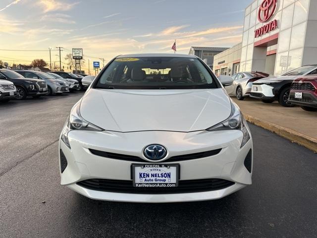 2017 toyota prius three