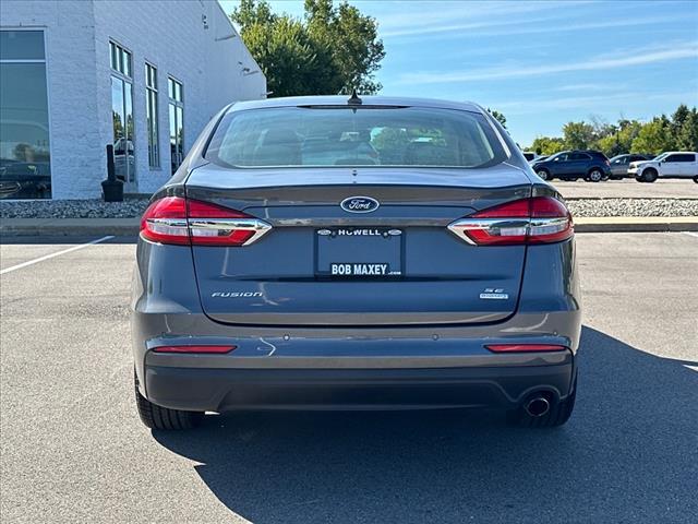 2020 ford fusion se