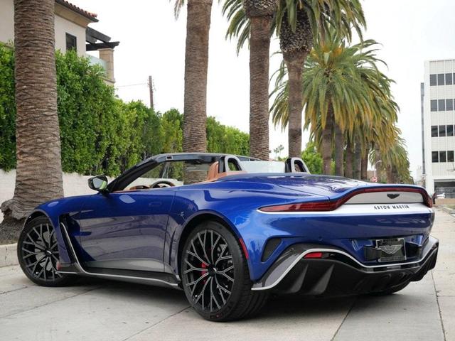 2023 aston martin vantage v12