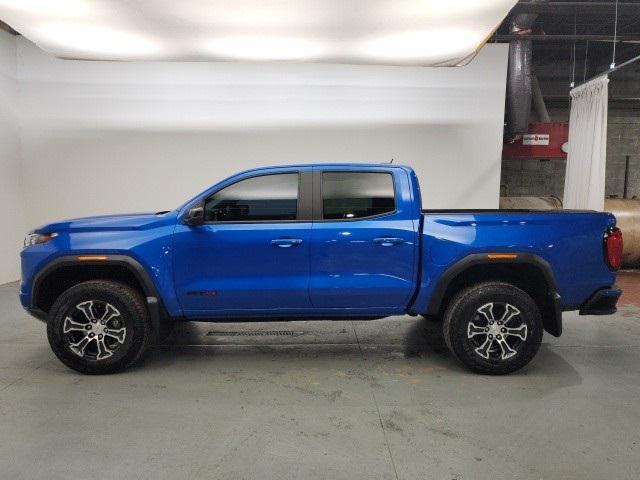 2023 gmc canyon base