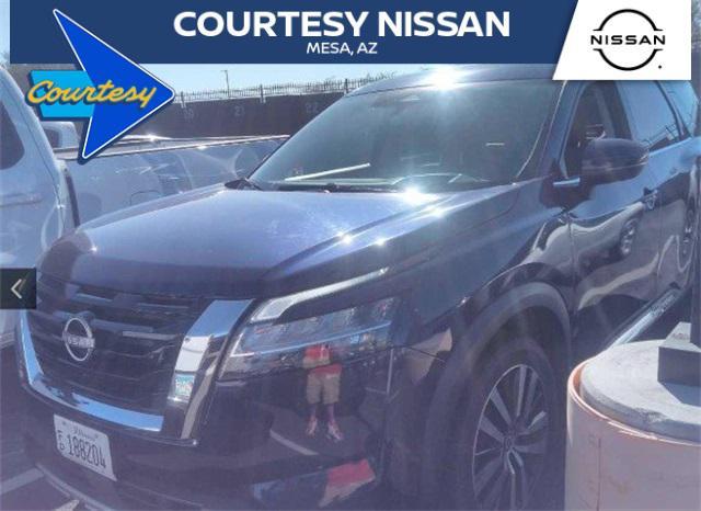 2022 nissan pathfinder platinum 4wd