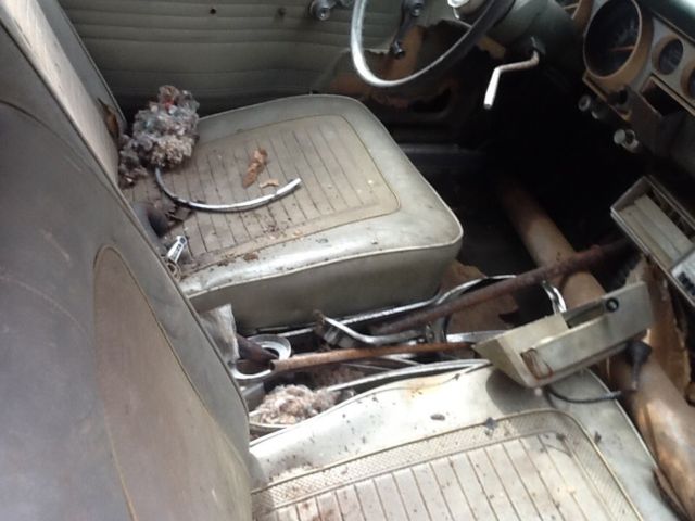 2 1966 barracudas