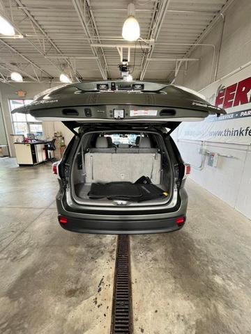 2014 toyota highlander xle