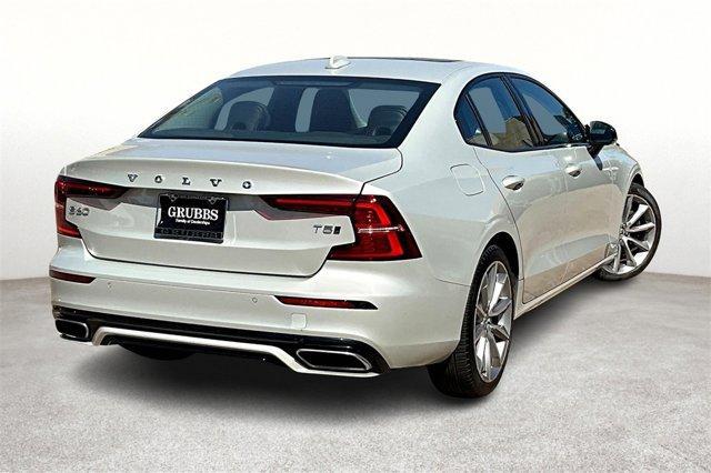 2021 volvo s60 t5 momentum