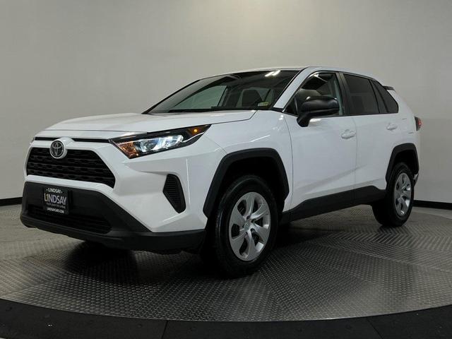 2022 toyota rav4 le