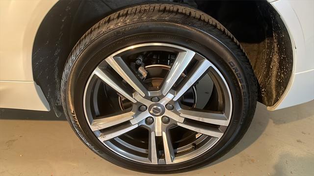 2021 volvo xc60 t5 momentum
