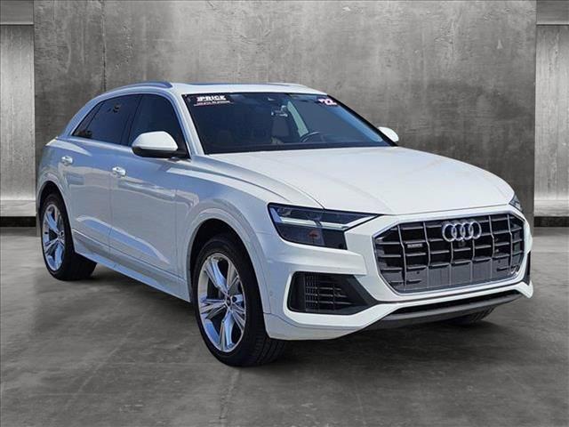 2022 audi q8 premium