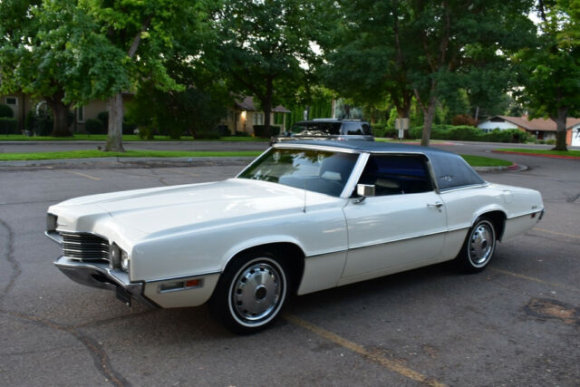 beautiful 1971 ford thunderbird landau coupe