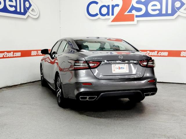 2023 nissan maxima sv