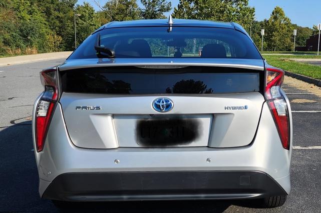 2017 toyota prius two