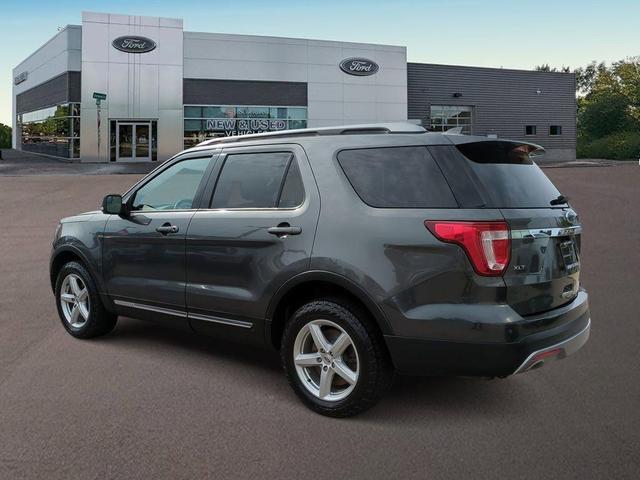2017 ford explorer xlt