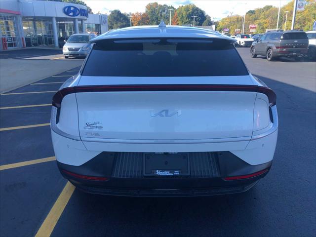2022 kia ev6 light